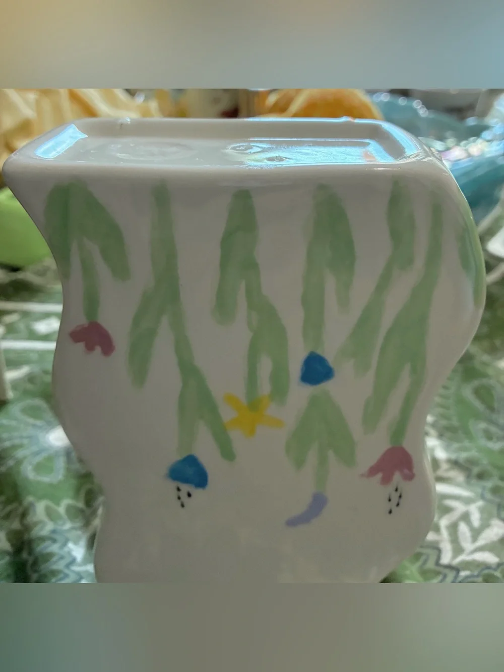 Vntg 1980s N.S. Owens Studio Pottery Vase (Canada). EC. Soft Floral Wavy Ceramic